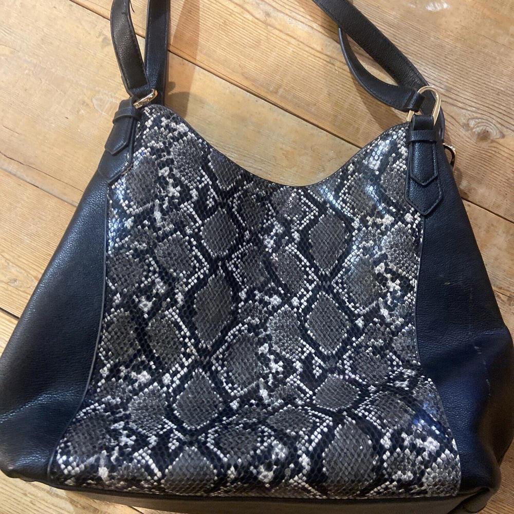 Women’s Black And Gray Shoulder Purse